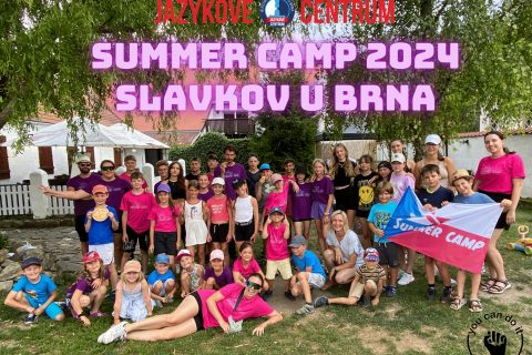 Výukový program Summer Camp spojuje